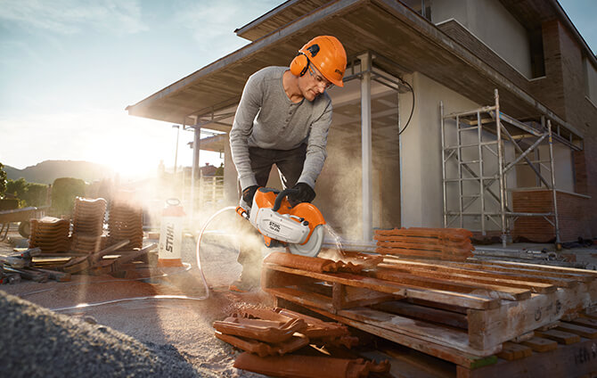 STIHL Akku Trennschleifer fürs Nassschneiden